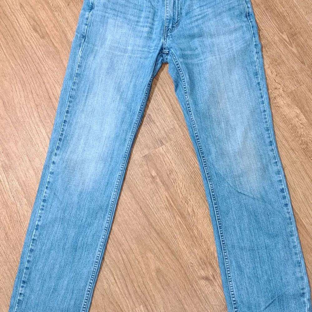 Levi's Men's 514 Straight Indigo Denim Jean 32W/34L - Picture 4 of 12
